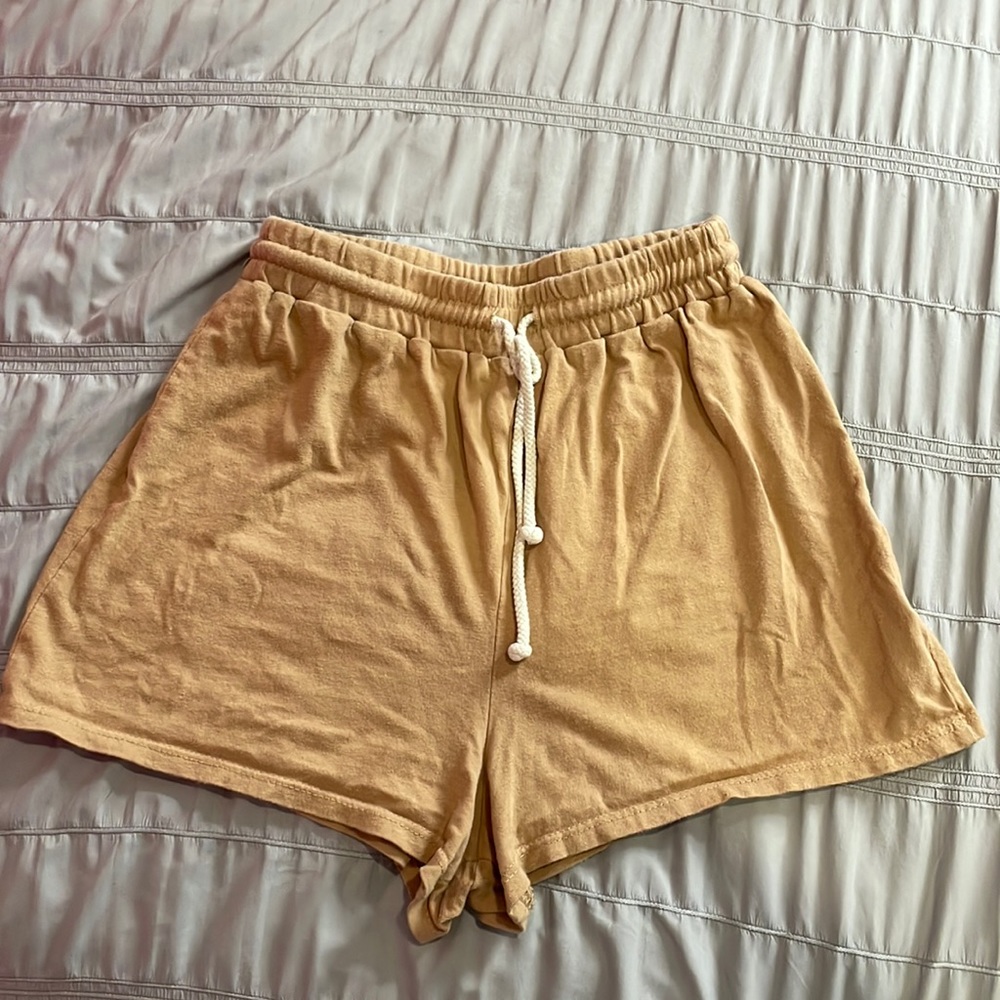 Urban Outfitters’s Urban renewal brand sweat shorts tan color size S